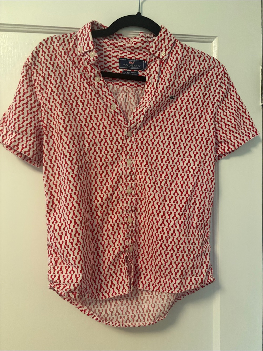 Vineyard Vines White Short-Sleeve Button-Down with Red Print